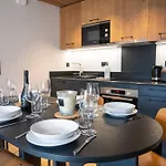 Exclusive Terrace, Parking And Pool Megève