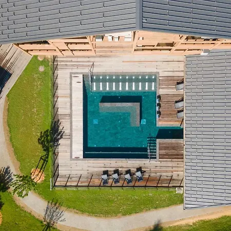 Exclusive Terrace, Parking And Pool