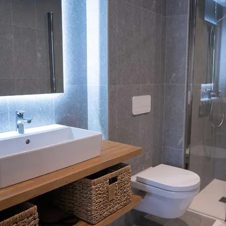 Exclusive Terrace, Parking And Pool Megeve