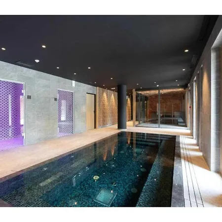 Exclusive Terrace, Parking And Pool * Megeve