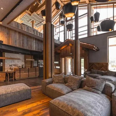 Exclusive Terrace, Parking And Pool * Megeve